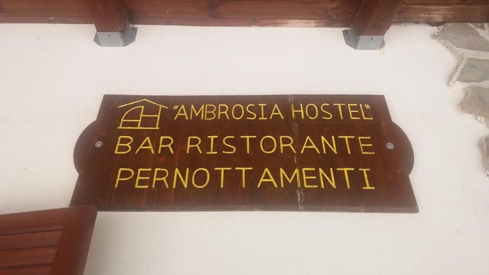 Ambrosia Hostel Alessandria del Carretto Luaran gambar